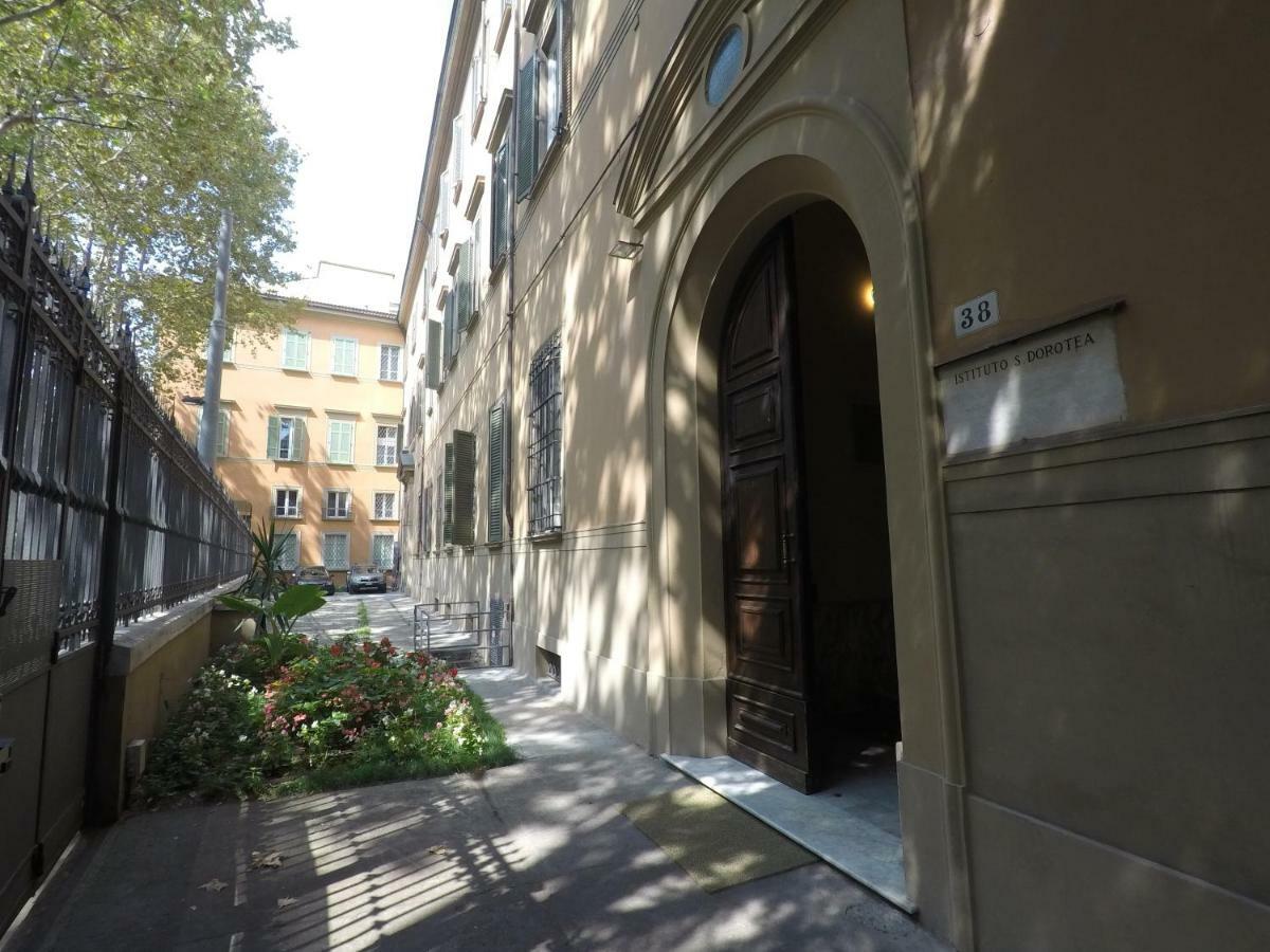 Convent Palace Bologna Luaran gambar